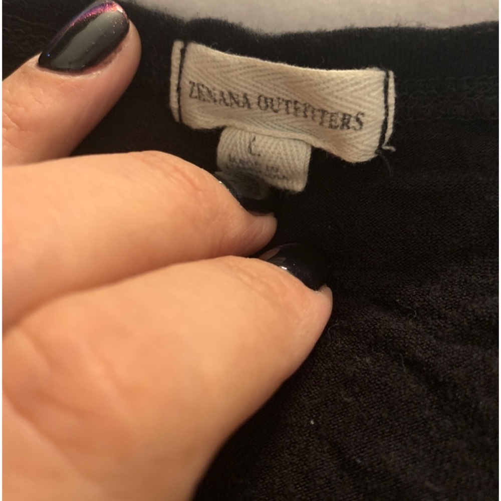 ❌❌❌SOLD SOLD SOLD❌❌❌ USED ZENANA OUTFITTERS TOP SIZE LRG - Picture 2 of 5